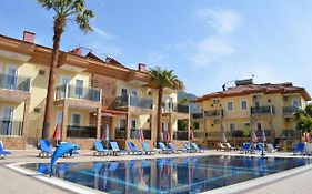 Yalcin Hotel & Villas